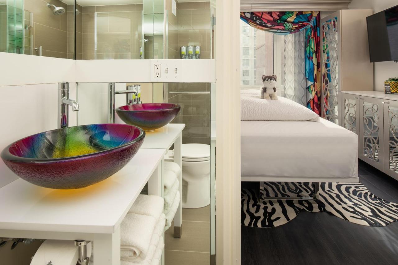 Staypineapple, An Artful Hotel, Midtown Нью-Йорк Экстерьер фото